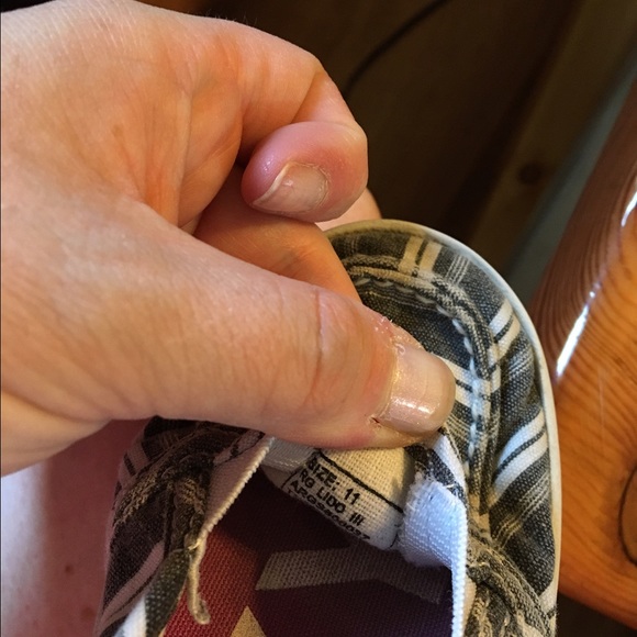 Girls Roxy slip ones - super cute! - Picture 3 of 3