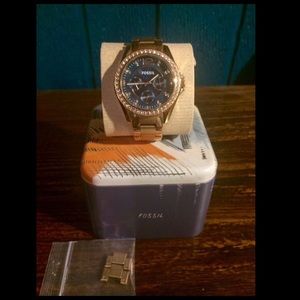 FOSSIL "Riley" Navy Dial Rose Gold-plated Watch