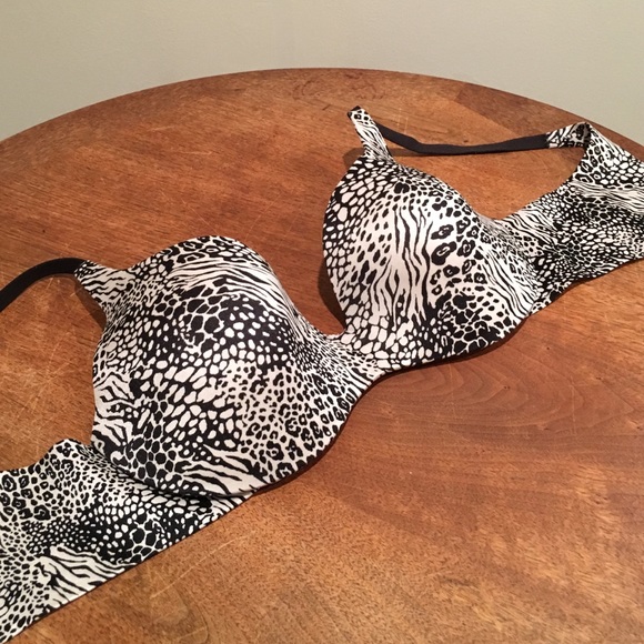 34 D Victoria's Secret Bra