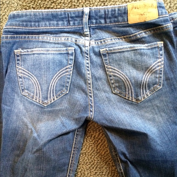 Light wash Hollister jeans