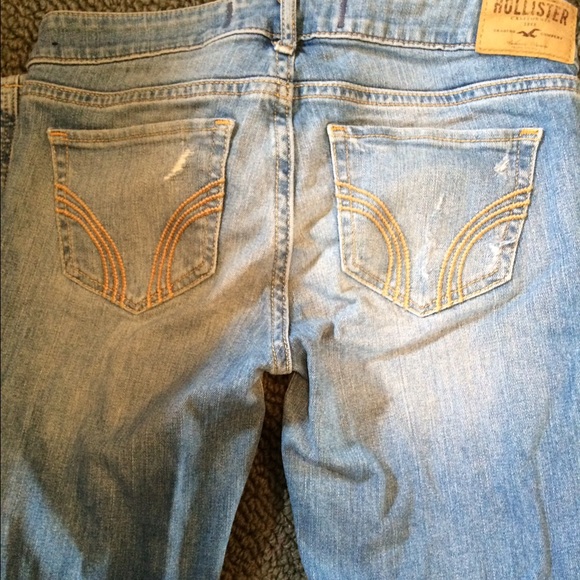 Light wash Hollister jeans