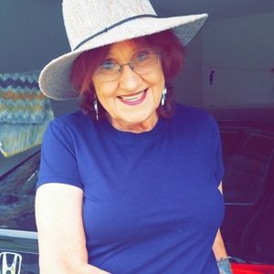 Meet your Posher, Cheri