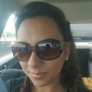 Meet your Posher, Sofia