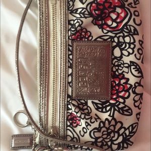 Coach purse/wristlet