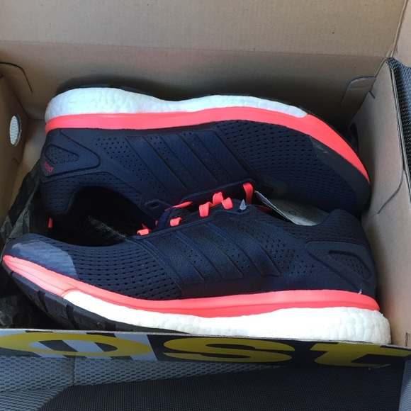 New Size 8.5 Adidas Supernova Glide Boost 7 Shoes NWT New Size 8.5 Adidas Supernova Glide Boost 7 Shoes NWT