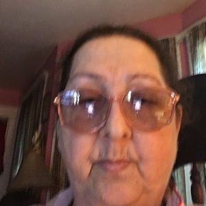 Meet your Posher, Jeannie