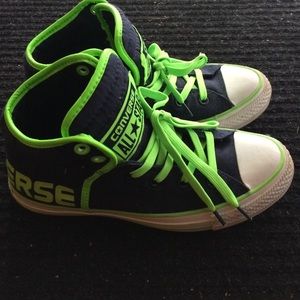 Converse all star high-tops. In great condition!