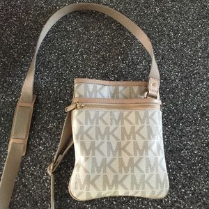 White authentic Michael Kors crossbody bag