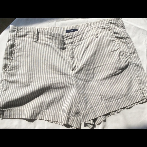 Women's seersucker shorts