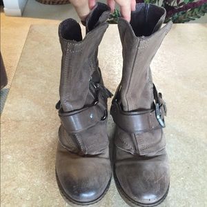 Report brand brown short boots