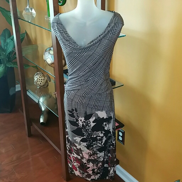 Multi  color dress past the the knees