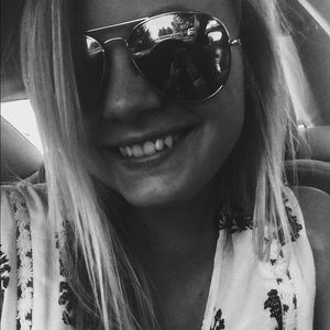 Meet your Posher, Cassie