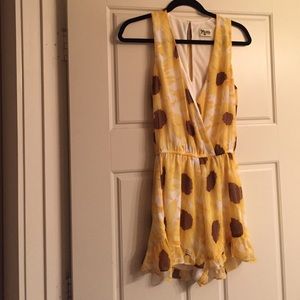Show me your mumu riri sunflower romper