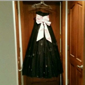 Black prom dress