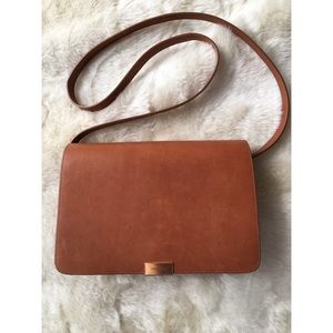 Vagabond saddle leather handbag