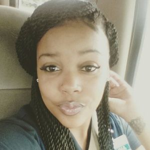 Meet your Posher, Deanna