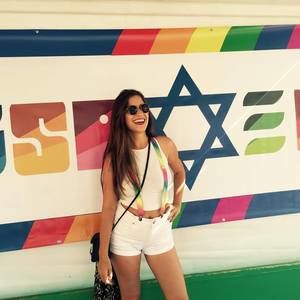 Meet your Posher, Danielle