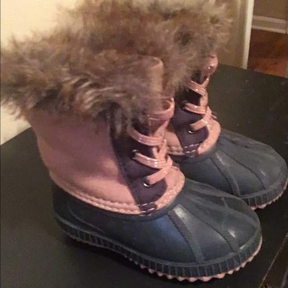 Fur winter boots