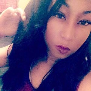 Meet your Posher, Nikia