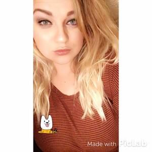 Meet your Posher, Kayla