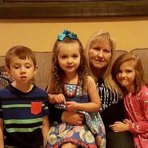 Meet your Posher, Monica