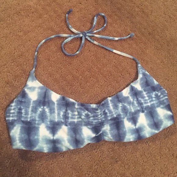 Woman's reversible billabong bikini