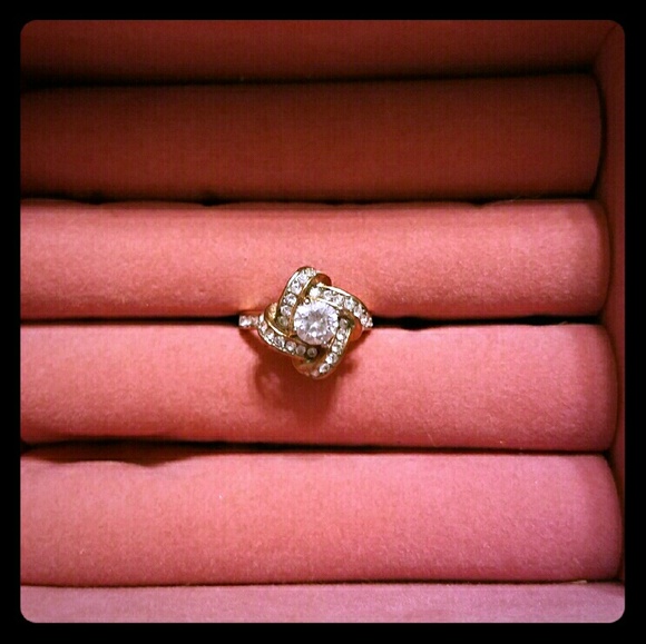 Rose gold fashion ring