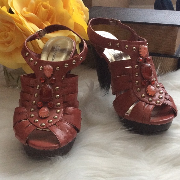 Stoned coral high heels - Picture 1 of 1