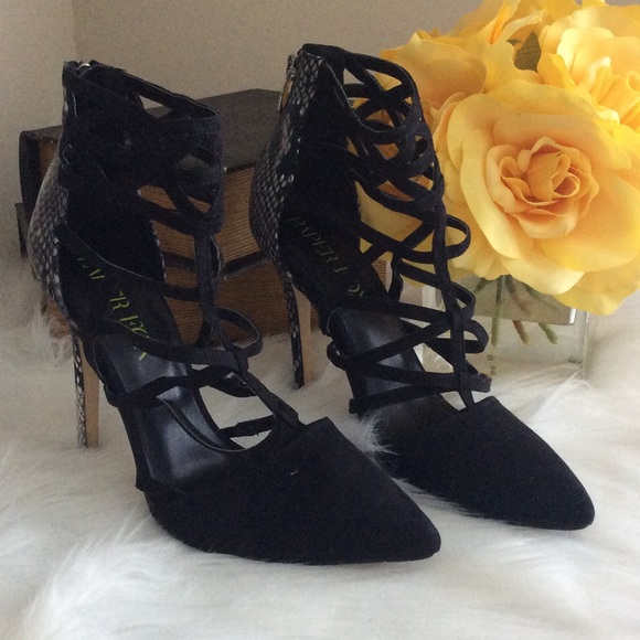 CLEANING CLOSET EVERYTHING IS $15 - Picture 1 of 1