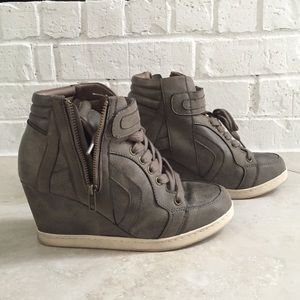 Candies wedge boots