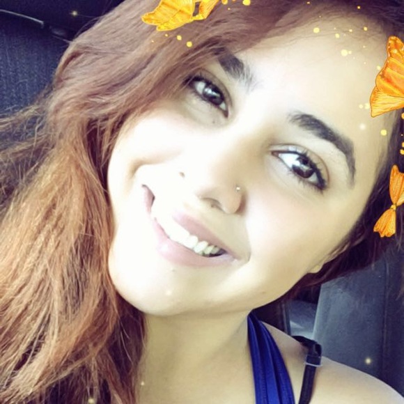 Meet your Posher, Oriana