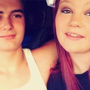 Meet your Posher, Crystal