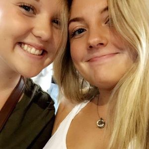 Meet your Posher, Liah