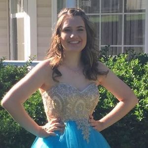 Meet your Posher, Ava