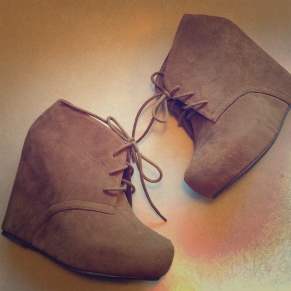 Chestnut colored ankle boots BRAND NEW NEVER WORN