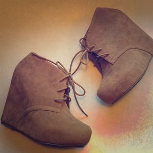 Chestnut colored ankle boots BRAND NEW NEVER WORN