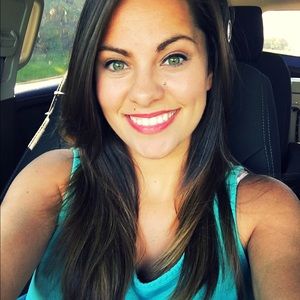 Meet your Posher, Amber