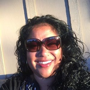 Meet your Posher, Annette