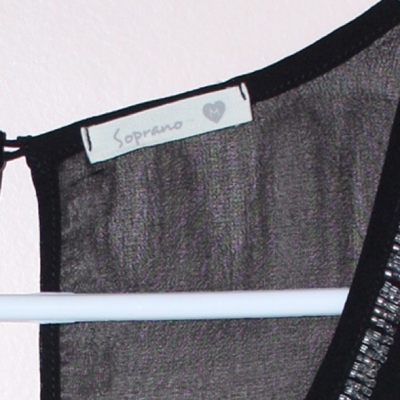 Blouse - Picture 3 of 3