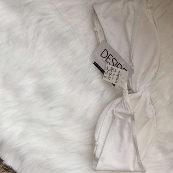 DESIRE Swimsuit Top - Picture 2 of 2