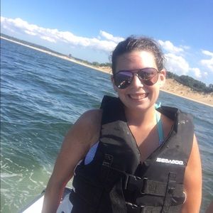 Meet your Posher, Amanda