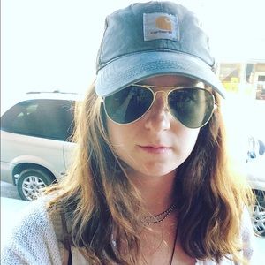 Meet your Posher, Madeline