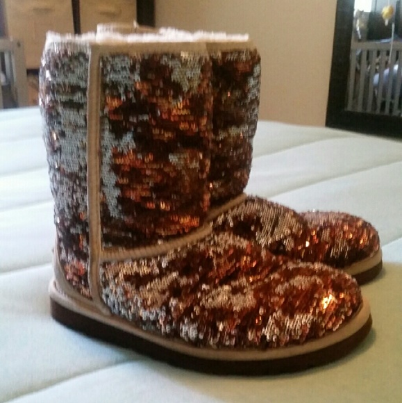 Ugg boota - Picture 1 of 2