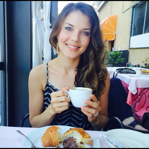 Meet your Posher, Alison