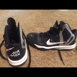 Nike Air Max basketball shoes