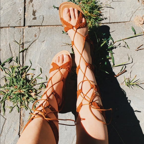 Spartan sandals with suede laces