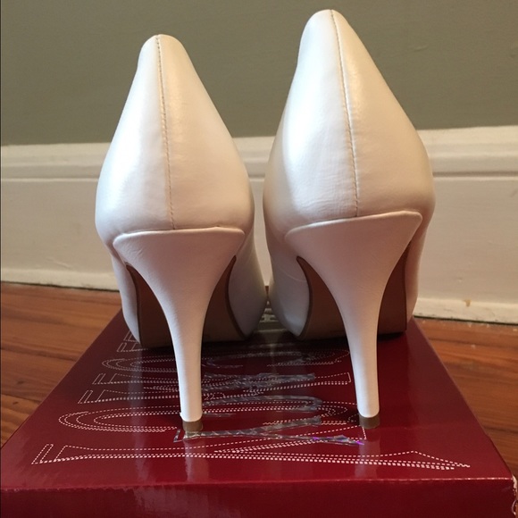 ‼️SOLD‼️New Delicacy White 4" Heels w/ straps. - Picture 3 of 4