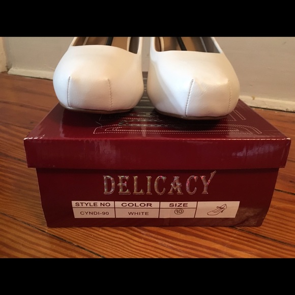 ‼️SOLD‼️New Delicacy White 4" Heels w/ straps. - Picture 4 of 4