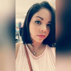 Meet your Posher, Leyda