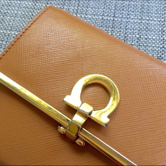 Salvatore Ferragamo wallet - Picture 2 of 4